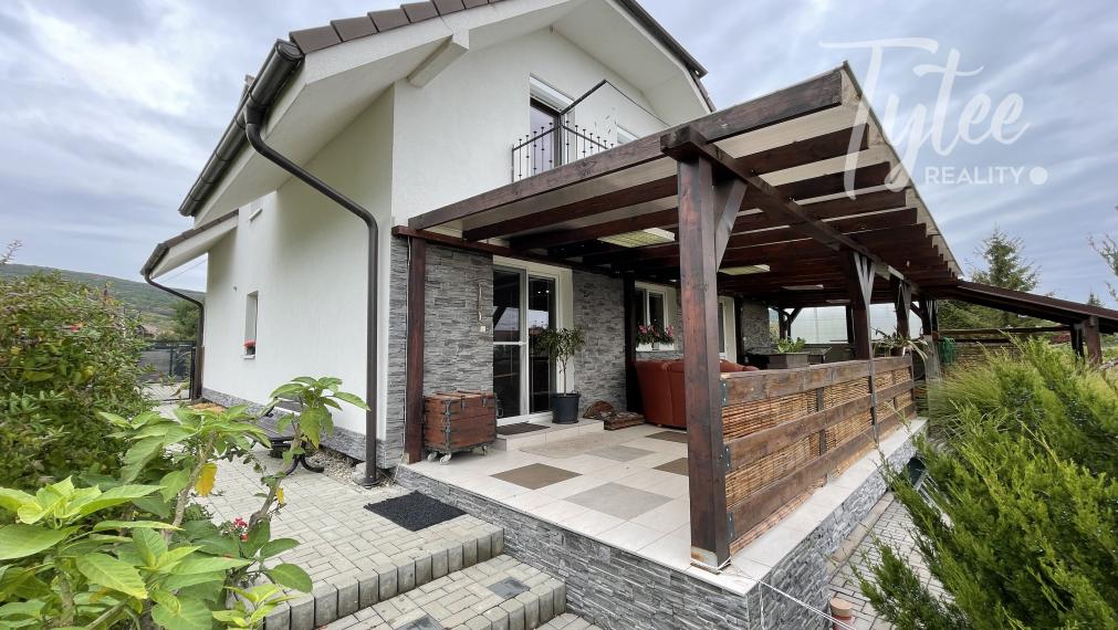 PREDAJ- 5 izb. RD v malebných Doľanoch