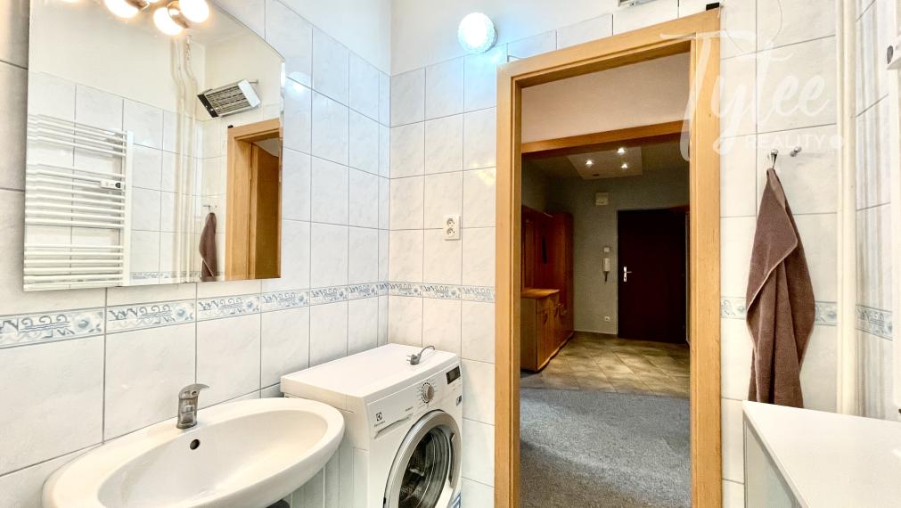 PRENÁJOM - izby v  byte 3+1,  Na hlinách, Trnava