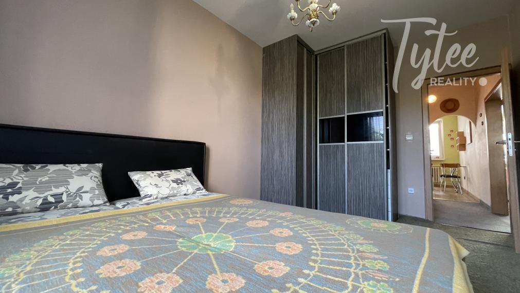 PRENÁJOM - izby v  byte 3+1,  Na hlinách, Trnava