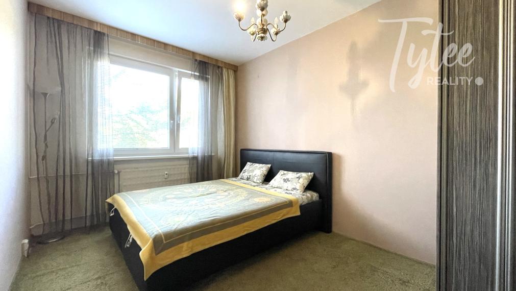 PRENÁJOM - izby v  byte 3+1,  Na hlinách, Trnava