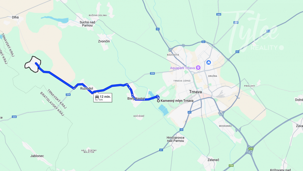 Bungalov s dvojgarážou a veľkým pozemkom, Borová