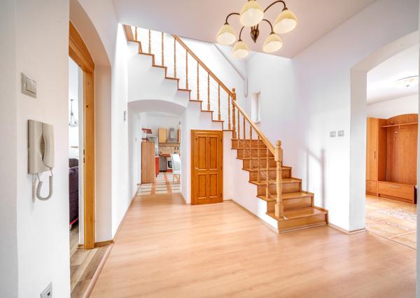 PRENAJATÉ - RD, 5-izieb, Trnava, časť Spiegelsal