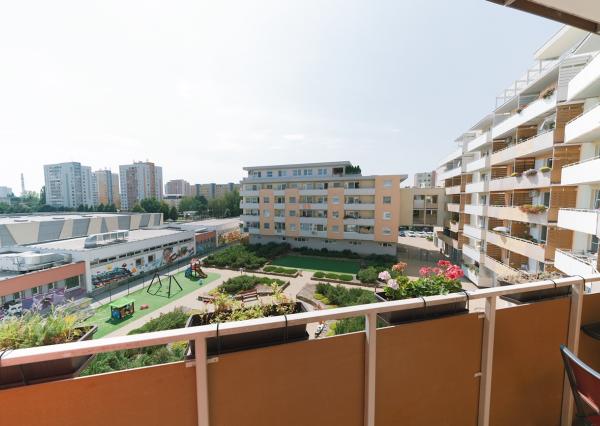 REZERVOVANÉ- Slnečný 3-izb byt s garážou v Botanike, Trnava